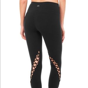 Alo Yoga Entwined leggings in black
